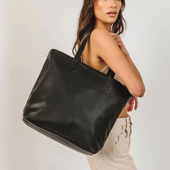 FAWN DESIGN TOTE - Picture 7 of 8